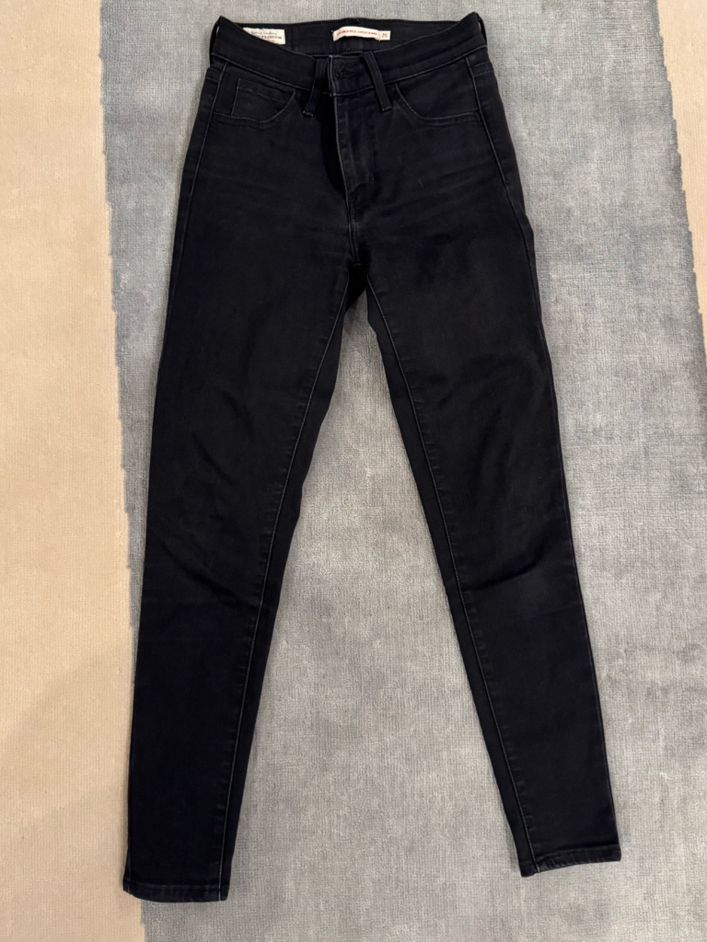 Levi's High-Rise Black Skinny Jeans